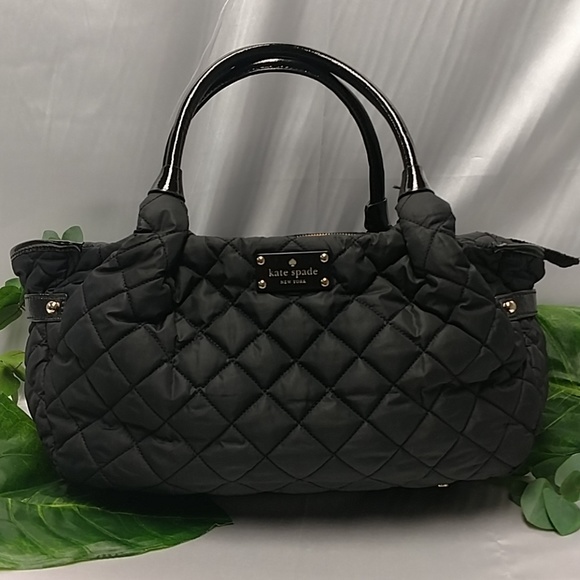 kate spade Handbags - AUTHENTIC KATE SPADE NYLON BAG BEAUTIFUL